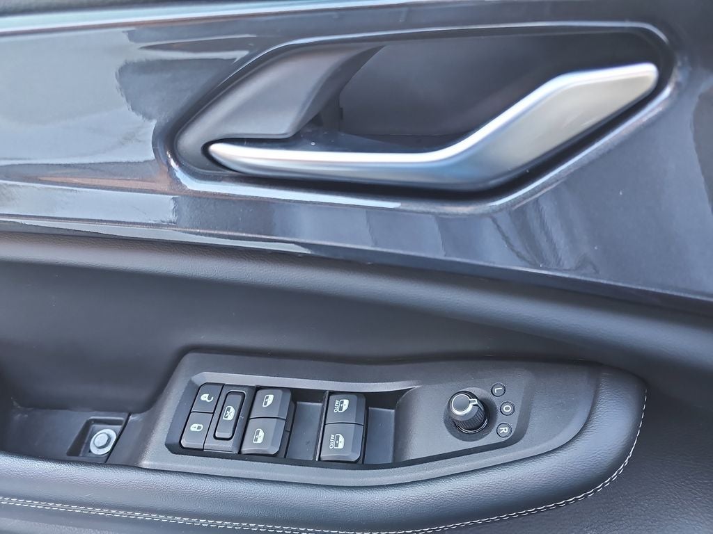 2022 Jeep Grand Cherokee L Laredo