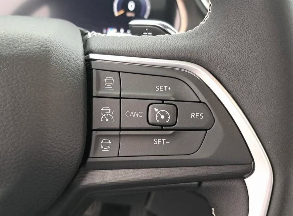 2023 Jeep Grand Cherokee L Altitude