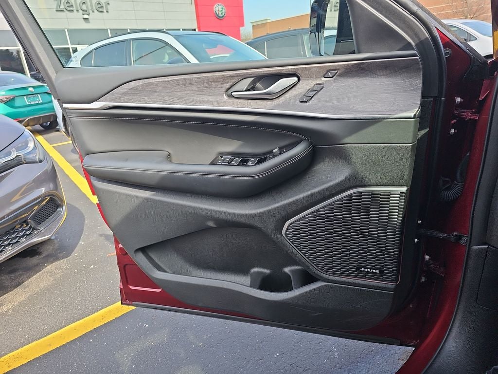 2023 Jeep Grand Cherokee L Overland