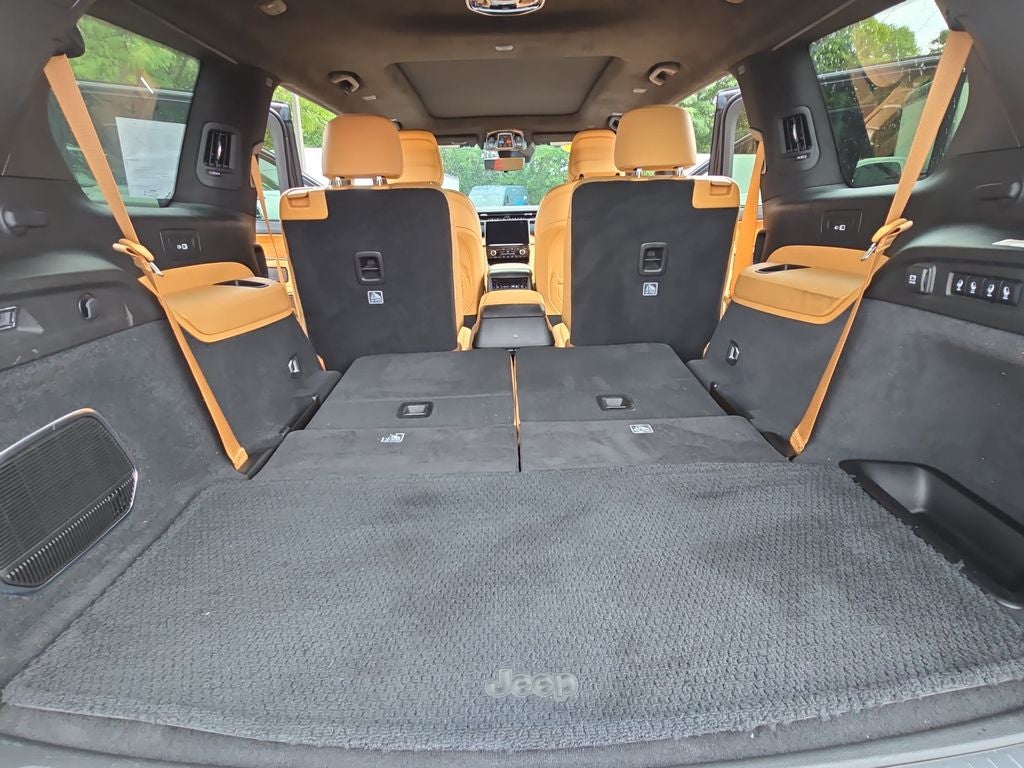2023 Jeep Grand Cherokee L Summit