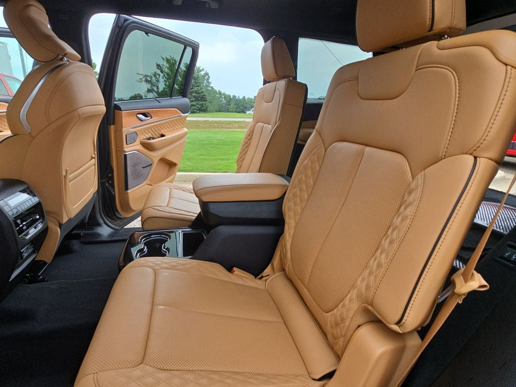 2023 Jeep Grand Cherokee L Summit