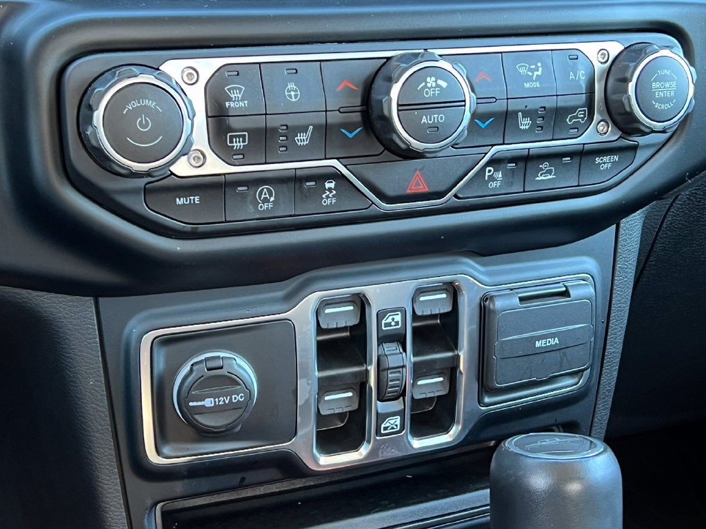 2023 Jeep Gladiator Overland