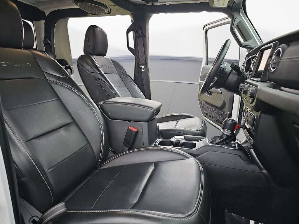 2022 Jeep Gladiator Overland