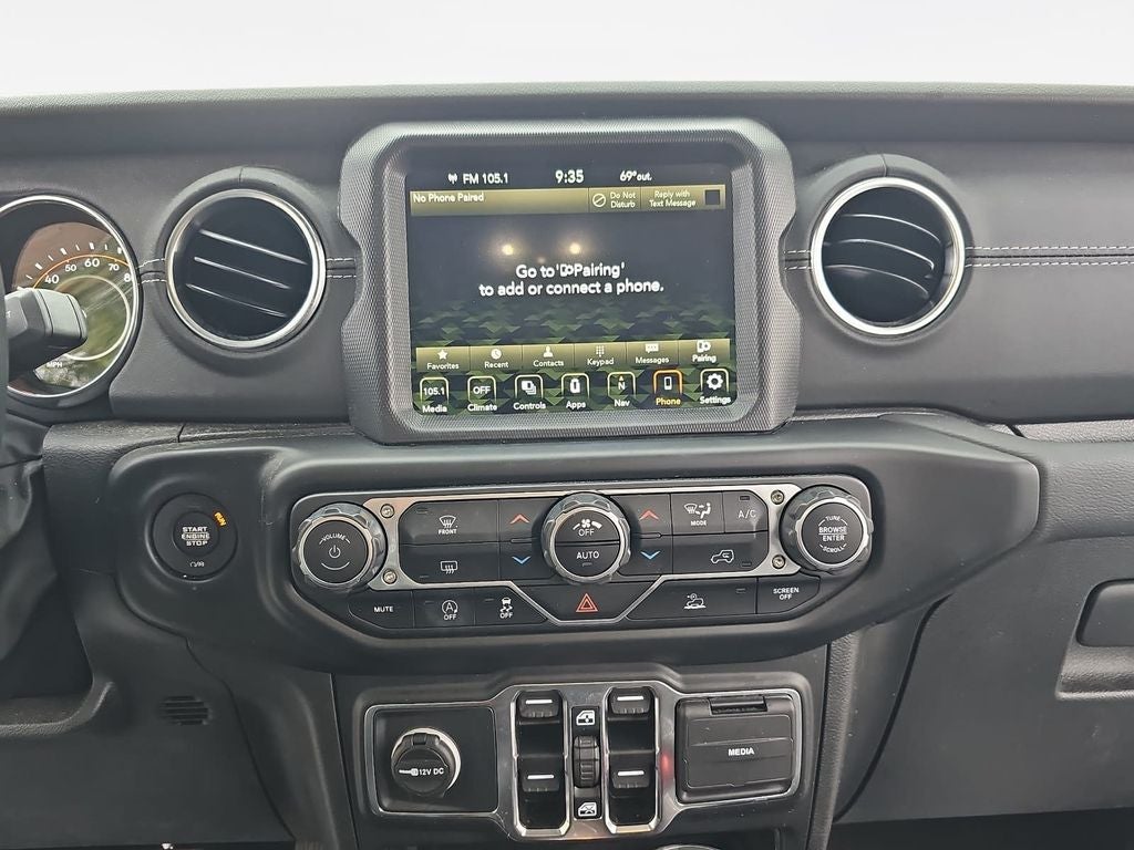 2022 Jeep Gladiator Overland