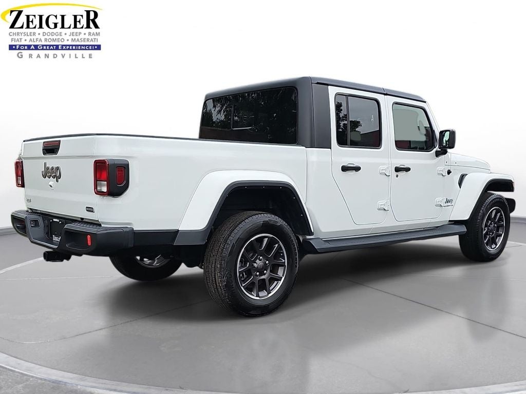 2022 Jeep Gladiator Overland