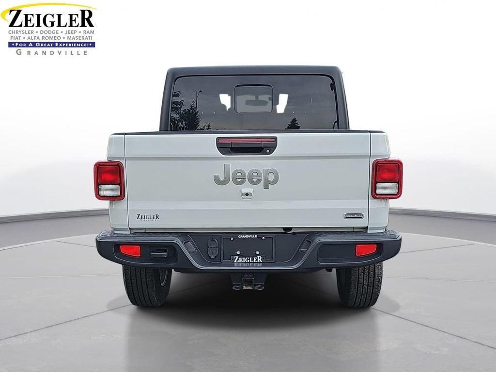 2022 Jeep Gladiator Overland