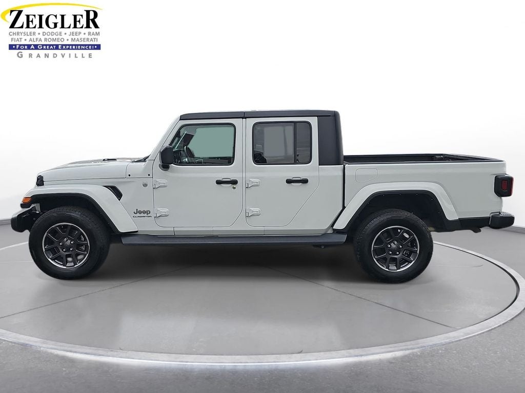 2022 Jeep Gladiator Overland