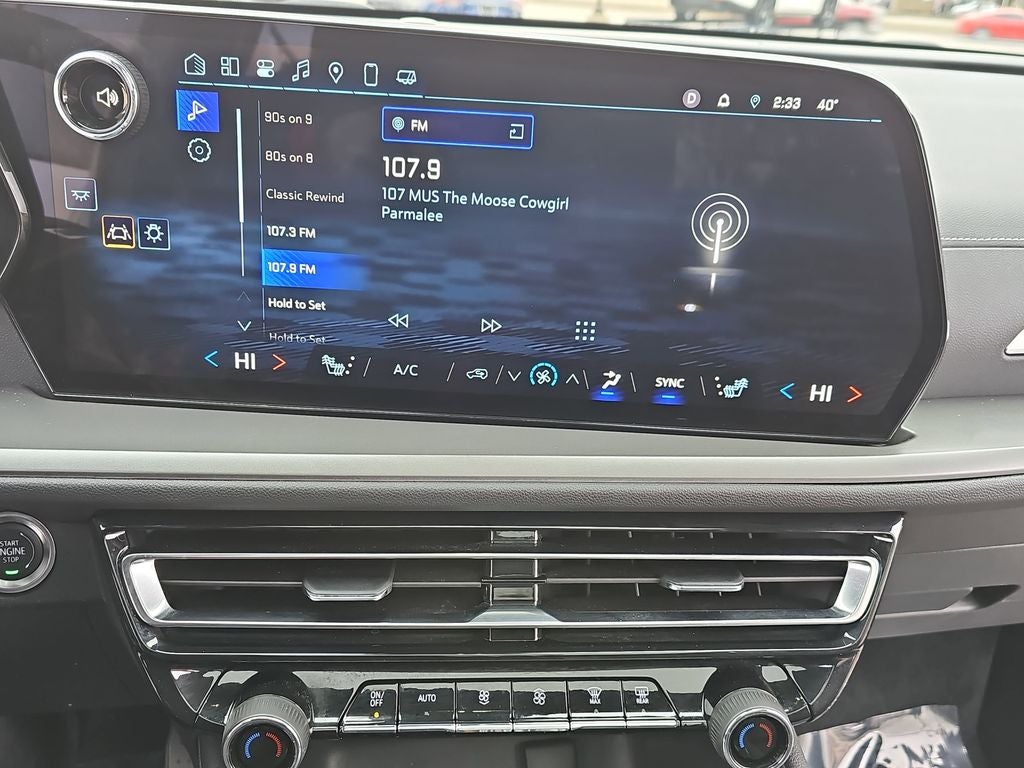 2025 Chevrolet Traverse LT 2LT