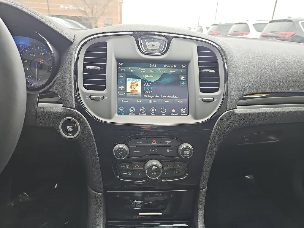 2023 Chrysler 300 S Comfort Group Package