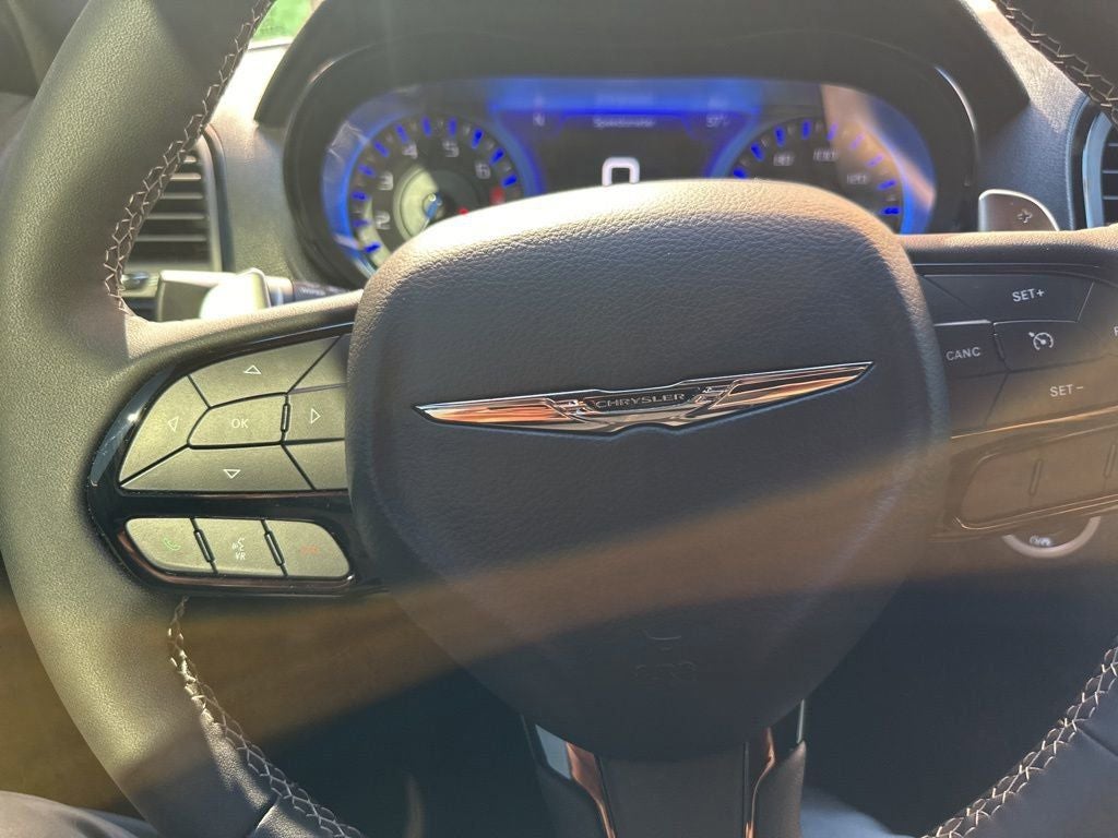 2023 Chrysler 300 S Comfort Group Package