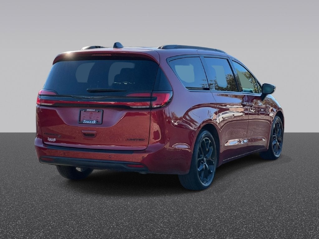 2025 Chrysler Pacifica Limited