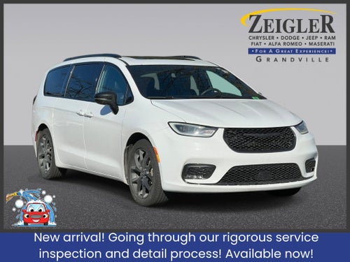 2025 Chrysler Pacifica Limited