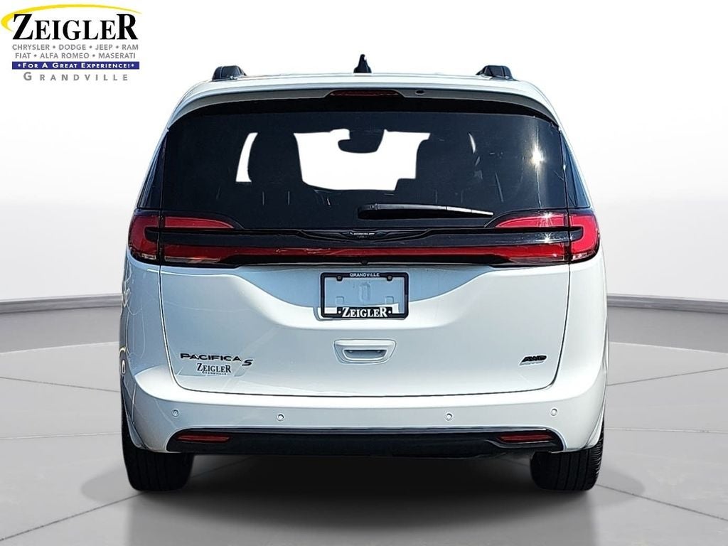 2023 Chrysler Pacifica Touring L AWD