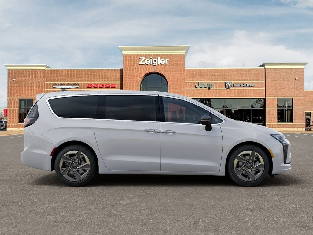 2027 Chrysler Pacifica Limited