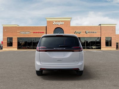 2027 Chrysler Pacifica Limited