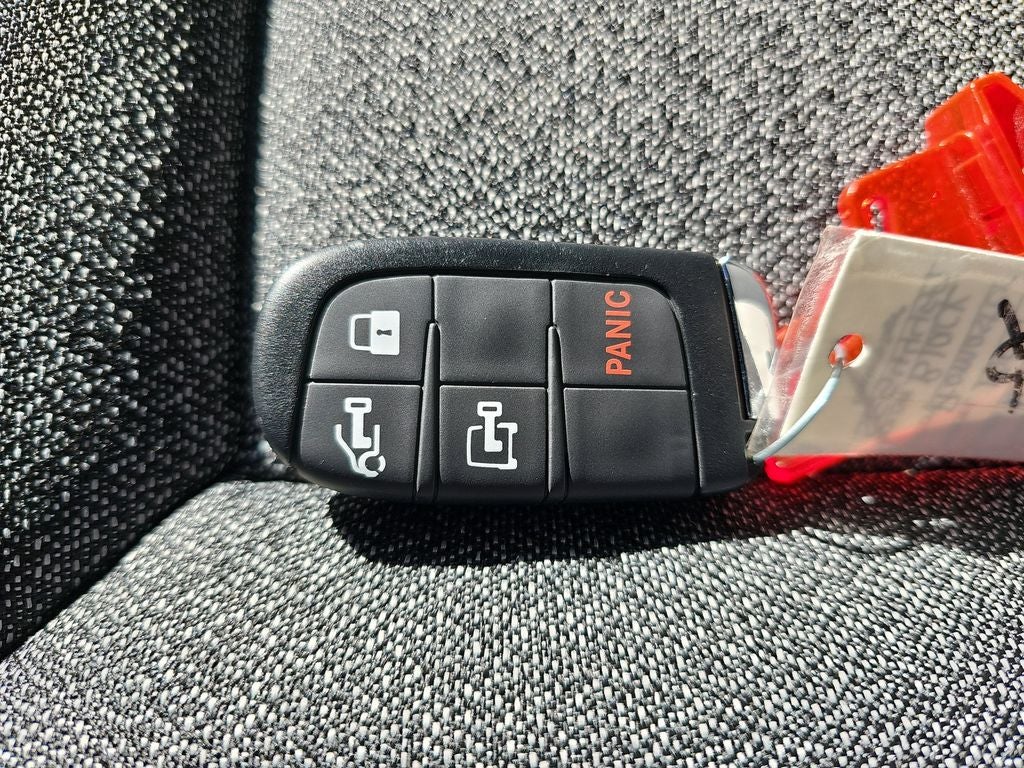 2025 RAM ProMaster 1500 Base