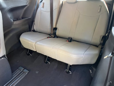 2026 Toyota Sienna XLE 8 Passenger