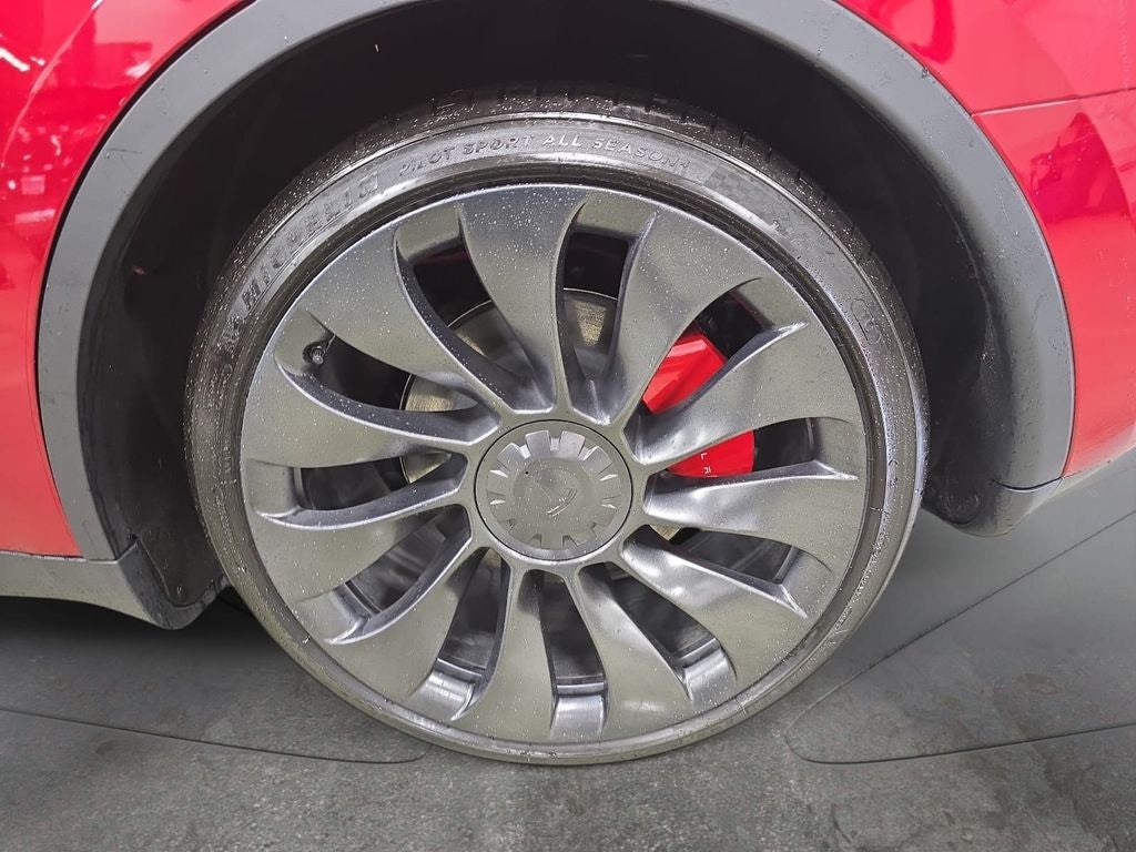 2024 Tesla Model Y Performance