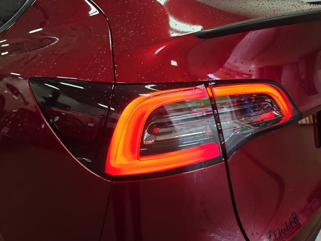 2024 Tesla Model Y Performance