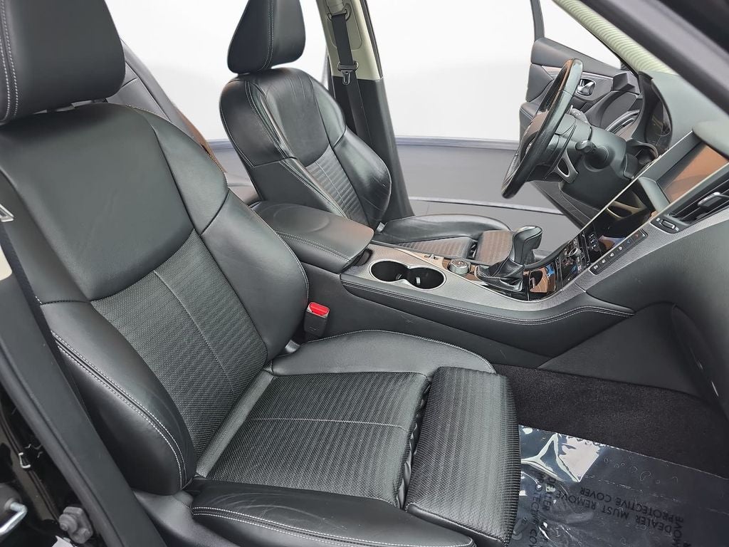 2015 INFINITI Q50 Sport