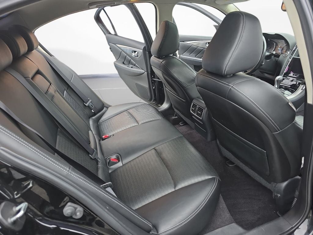 2015 INFINITI Q50 Sport