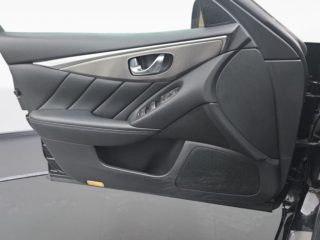 2015 INFINITI Q50 Sport