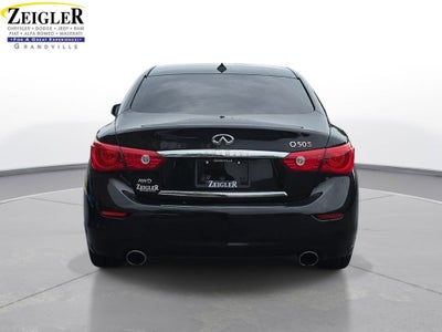 2015 INFINITI Q50 Sport