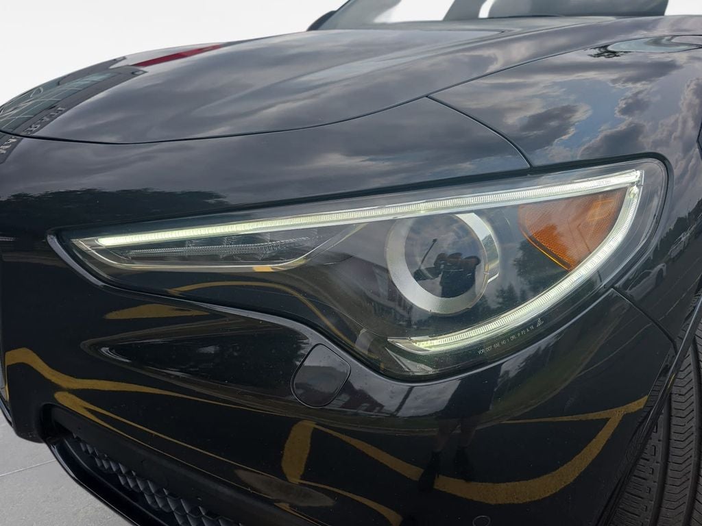 2023 Alfa Romeo Stelvio Veloce