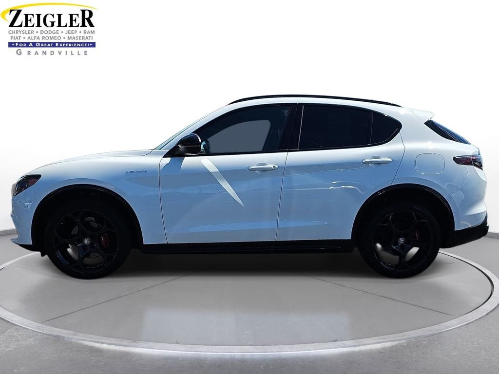 2024 Alfa Romeo Stelvio Veloce