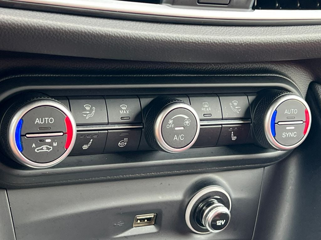 2023 Alfa Romeo Stelvio Veloce