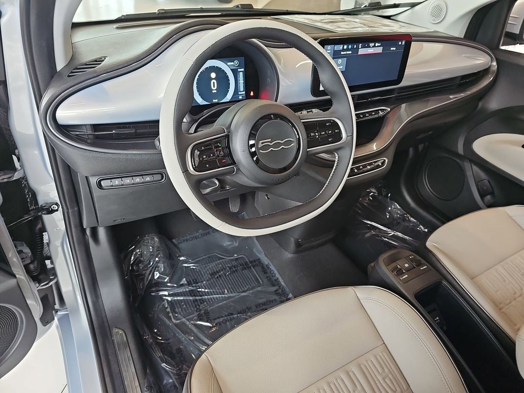 2025 FIAT 500e Battery Electric Icona
