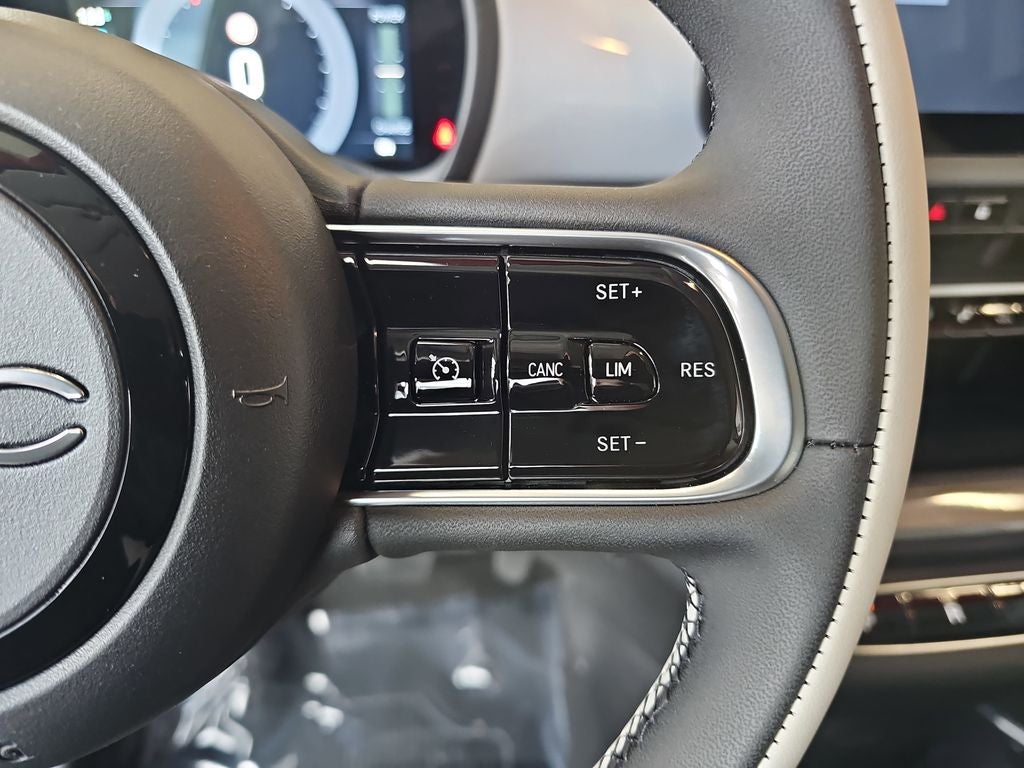 2025 FIAT 500e Battery Electric Icona