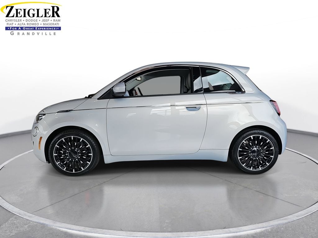 2025 FIAT 500e Battery Electric Icona