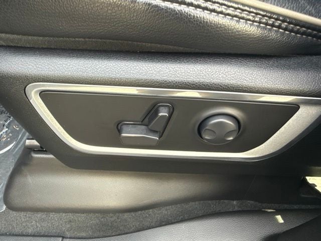 2023 RAM 1500 Laramie 5.7L V8