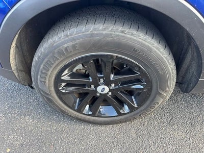 2015 Ford Explorer XLT LOW MILES