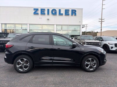 2023 Ford Escape ST-Line LOW MILES