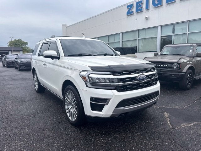 2023 Ford Expedition Limited LOCAL LEASE RETURN