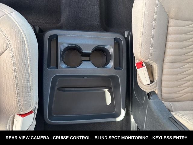 2020 Ford Explorer XLT LOW MILES