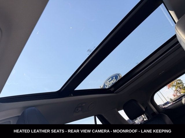 2024 Ford Explorer XLT TWIN PANEL MOONROOF