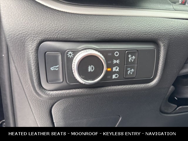 2022 Ford Explorer XLT TWIN PANEL MOONROOF