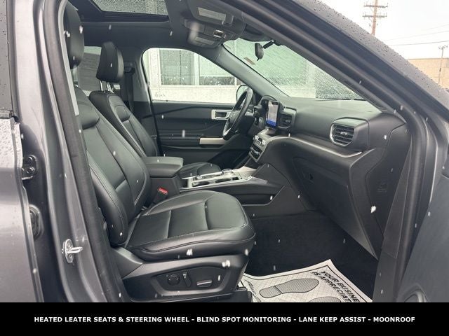 2022 Ford Explorer XLT 4WD