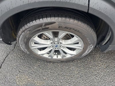 2023 Ford Explorer Limited TWIN PANEL MOONROOF