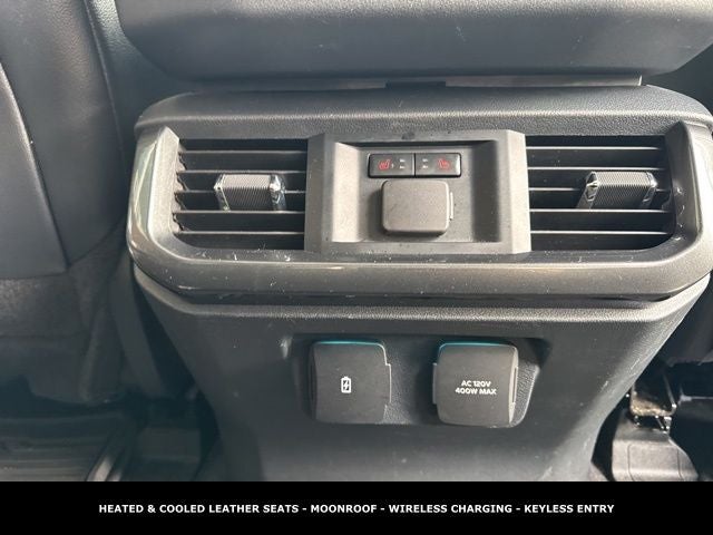 2023 Ford F-150 Lariat TWIN PANEL MOONROOF