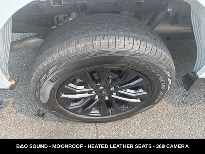 2024 Ford F-150 XLT TWIN PANEL MOONROOF