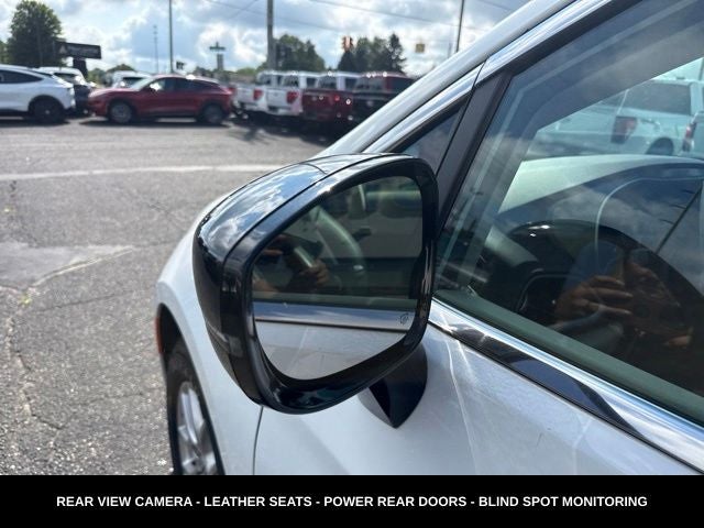 2024 Chrysler Pacifica Touring L STOW N GO SEATING