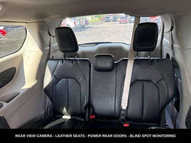 2024 Chrysler Pacifica Touring L STOW N GO SEATING