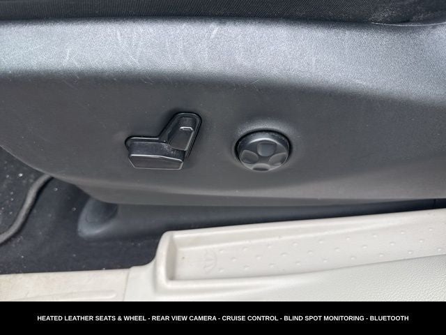 2023 Chrysler Pacifica Touring L HEATED SEATS & STEERING WHEEL