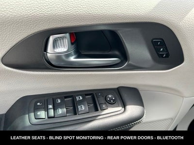 2024 Chrysler Pacifica Touring L STOW N GO SEATING