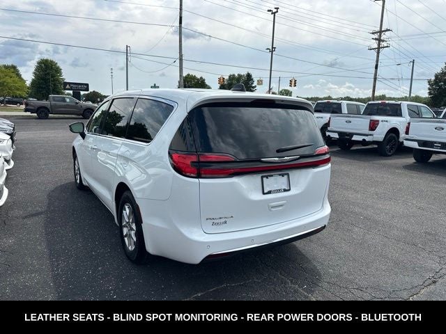 2024 Chrysler Pacifica Touring L STOW N GO SEATING