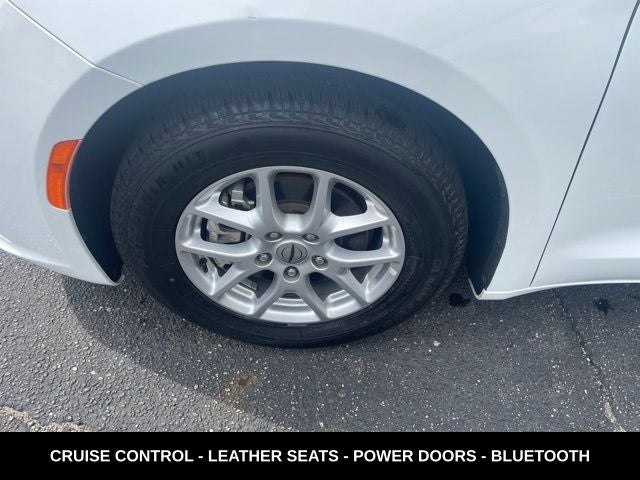 2022 Chrysler Pacifica Touring L HEATED LEATHER
